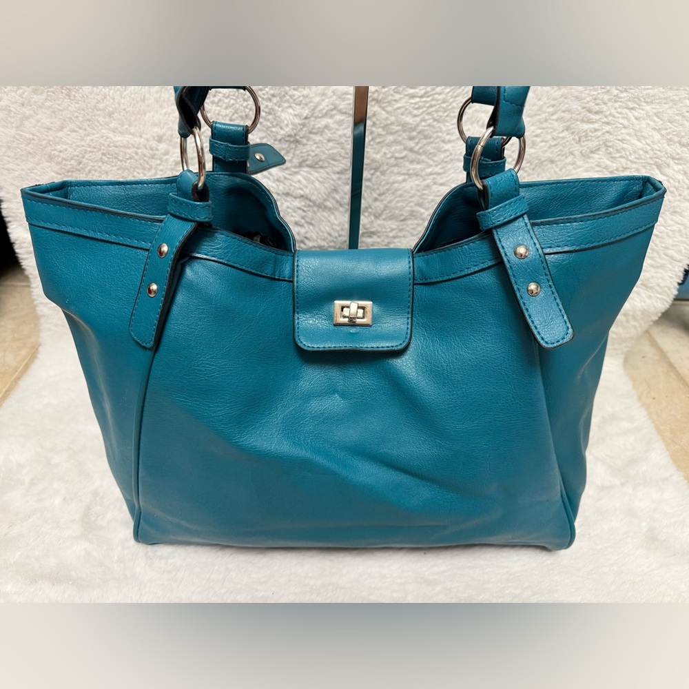 Stylish Blue Leather Tote Bag - Picture 3 of 11